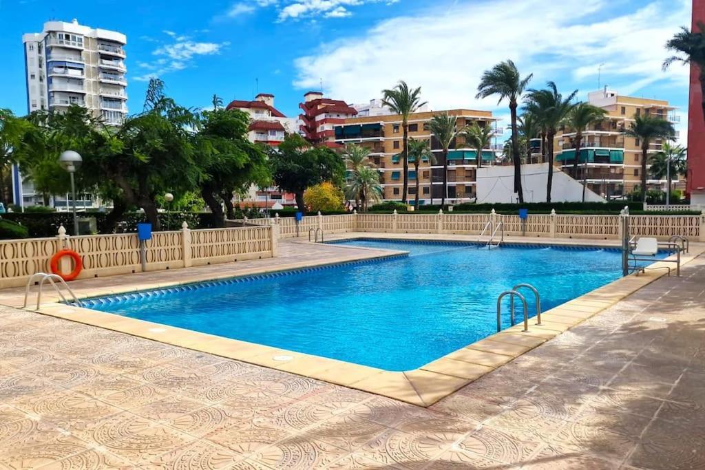 Bonito Apartamento Con Vistas Al Mar Плайя-Побла-де-Фарнальс Экстерьер фото